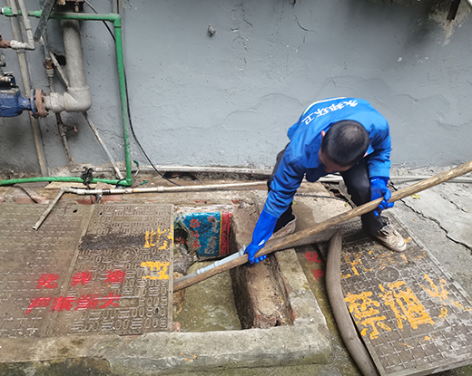 石首清掏化粪池